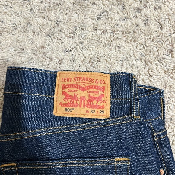 Men’s Levi’s jeans - Picture 2 of 4